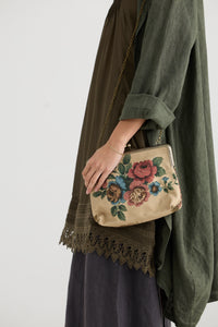 Nightingale Purse — Rose Bouquet