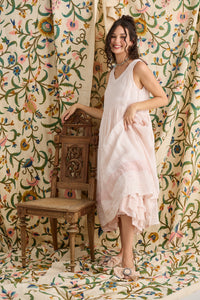 Cassandra Linen and Lace dress. Powder Pink