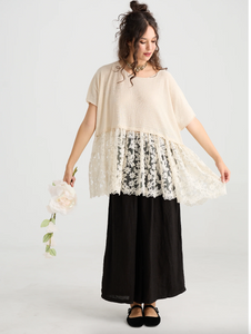 Lillibelle Linen and Lace top - Black