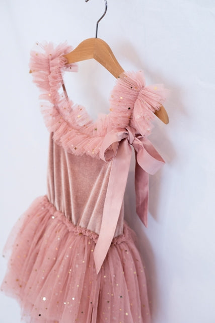 Baby girl pink frilly on sale dress